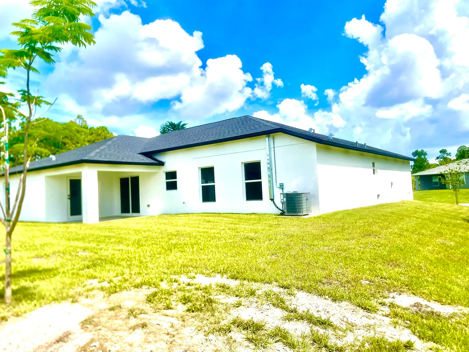 4 bed, 3.0 bath, 1973 sqft, $2,650 — Photo 4