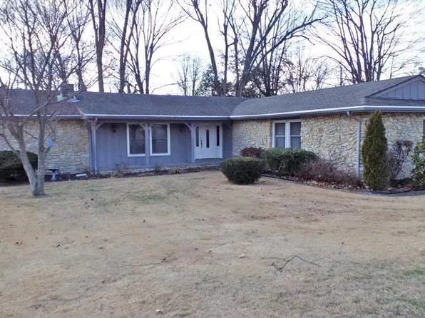 113 Meadowlark Ln, Vincennes, IN 47591