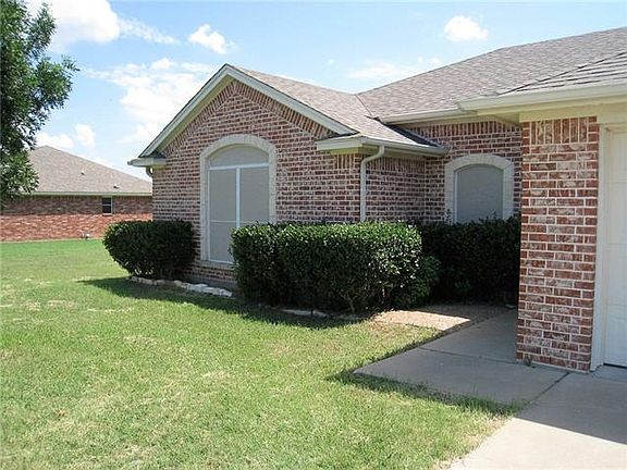 5th image of 171 Thousand Oaks Dr