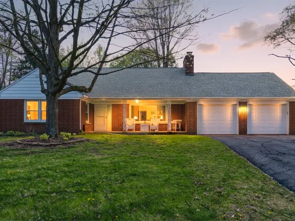 721 Piccadilly Rd, Kalamazoo, MI 49006