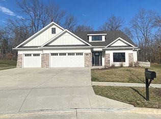 413 Perche Ridge Dr, Columbia, MO 65203