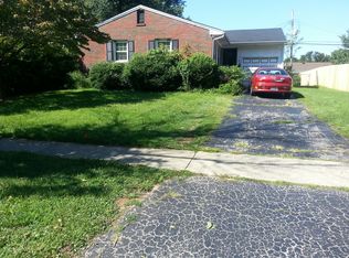 3912 Graf Dr, Louisville, KY 40220