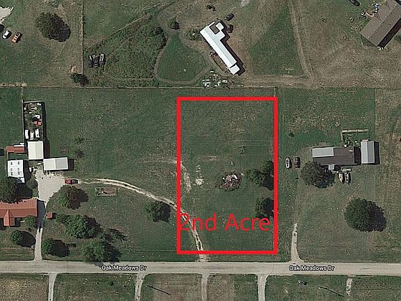 5th image of 136 Oak Meadows Dr