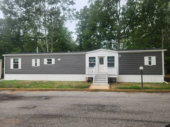 433 Mill Rd Unit 74, Calverton, NY 11933