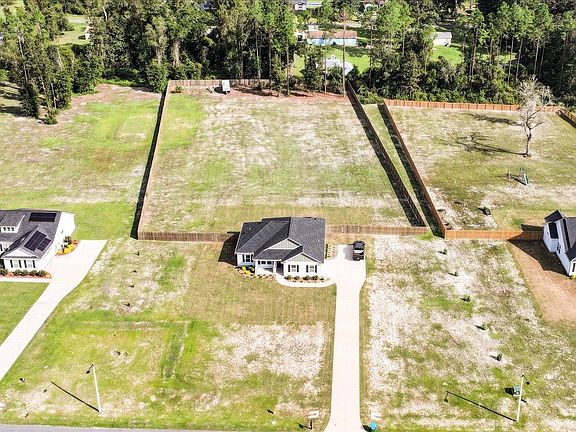 2nd image of 18 Brooks Dr