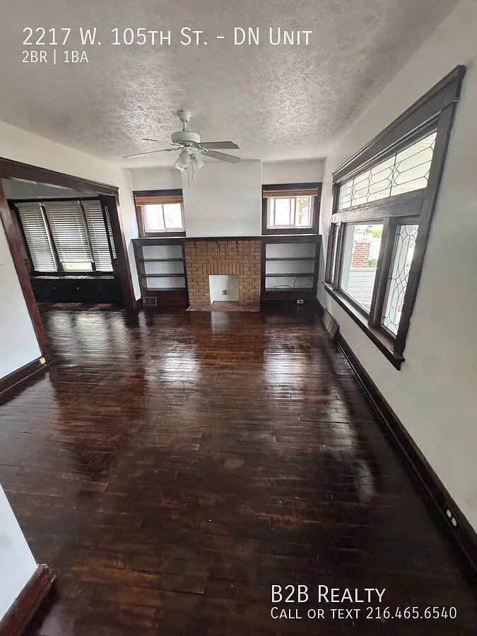 Building Photo - 2217 W 105th St #DN