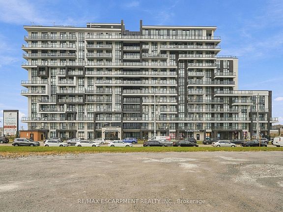 2nd image of 461 Green Rd #206