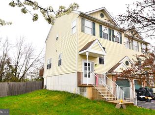 602 Heatherfield Dr, Bear, DE 19701