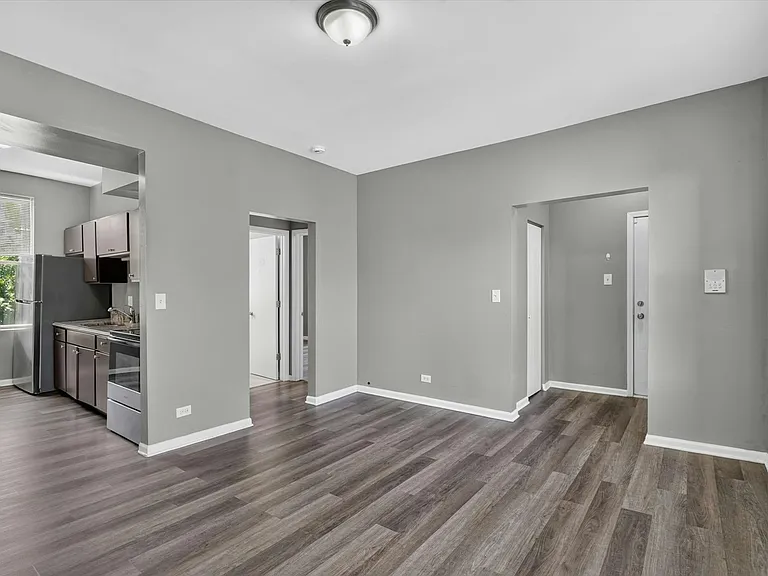 1854 S Central Park Ave #1852-2E — Photo 17