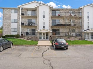 404 Sturdy Rd APT A4, Valparaiso, IN 46383