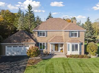 525 Sycamore Ln N, Plymouth, MN 55441