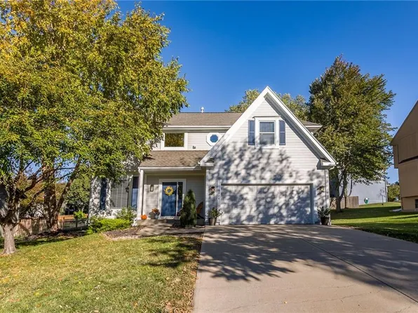 5904 W 153rd St, Overland Park, KS 66223