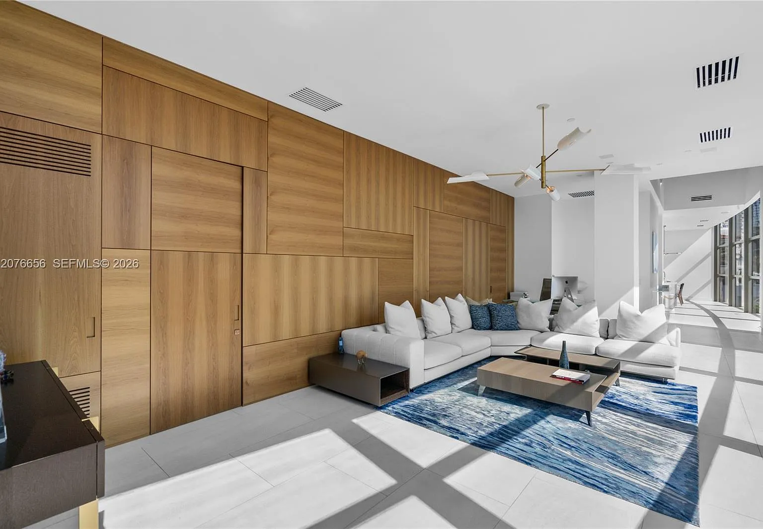 Mei Condo — Photo 3