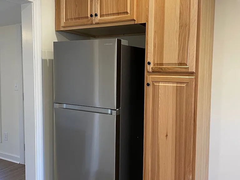 1125 N Main St — Photo 6
