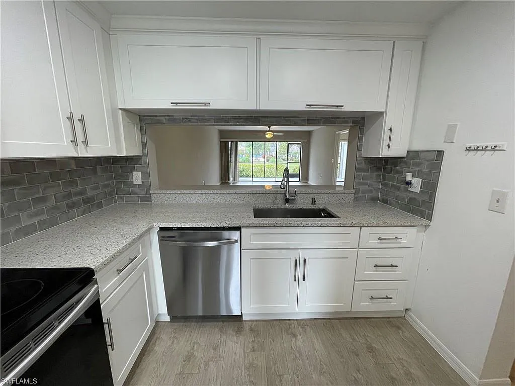 2 bed, 2.0 bath, 1245 sqft, $1,750 — Photo 2
