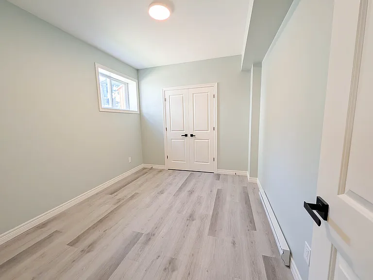 137 Saint George St #2 — Photo 15