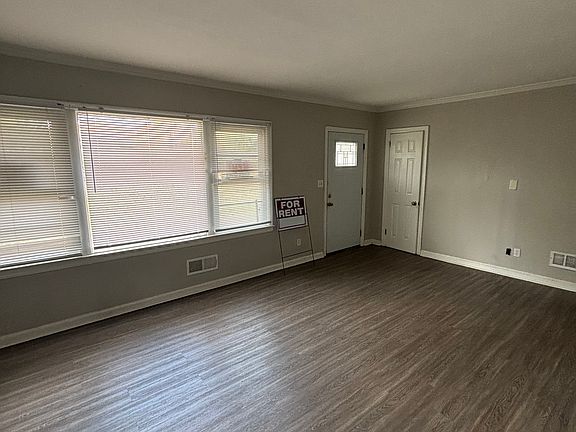 3rd image of 1833 Austell Rd SW