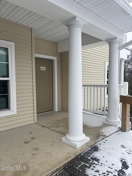 2nd image of 604 Vly Pointe Drive
