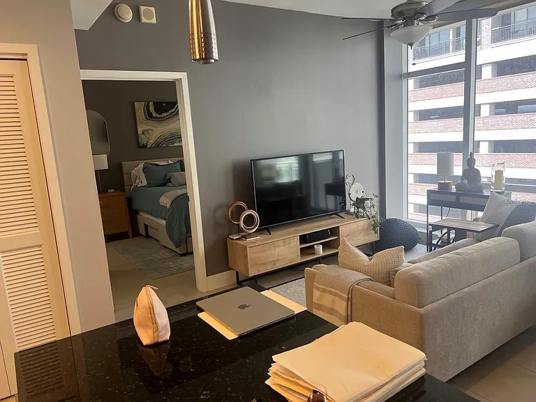 145 2nd Ave S #614 — Photo 7