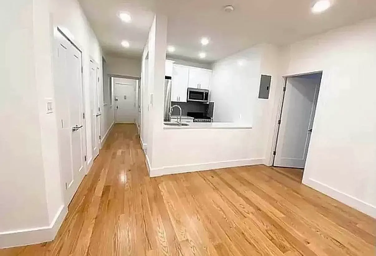 539 Lenox Avenue — Photo 1