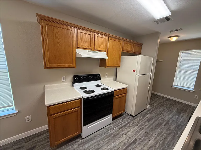 203 Marvin Cv — Photo 11