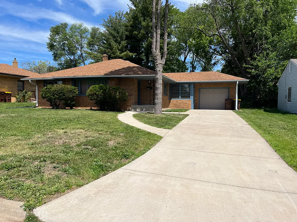 2511 Ashland Ave