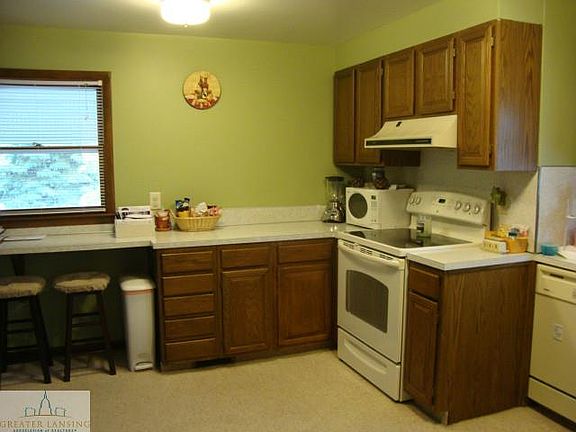 2nd image of 235 N Hayford Ave