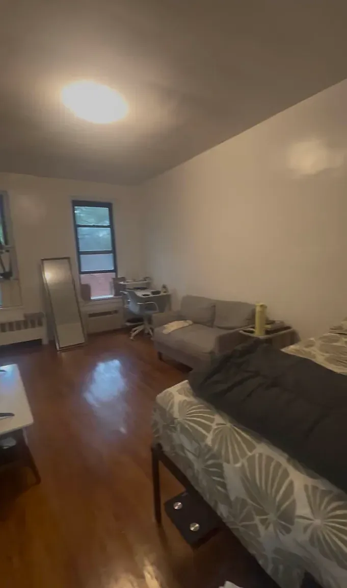 151 Allen St — Photo 1
