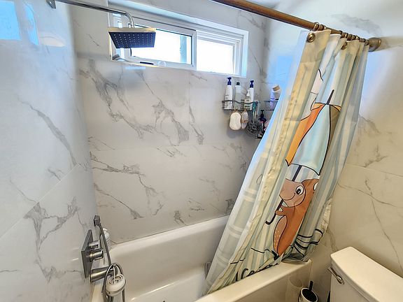 5th image of 3220 Altura Ave APT 122