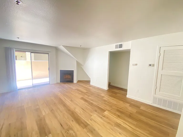 French Park Apartments — Photo 17