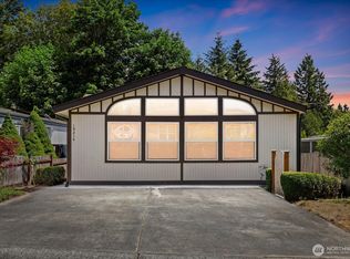 19214 129th Ct NE, Bothell, WA 98011