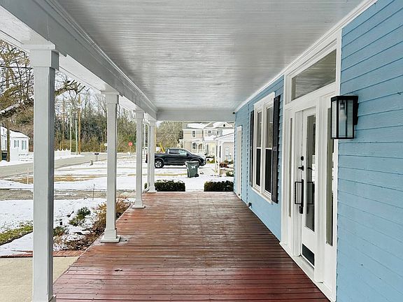 5th image of 113 E North Street