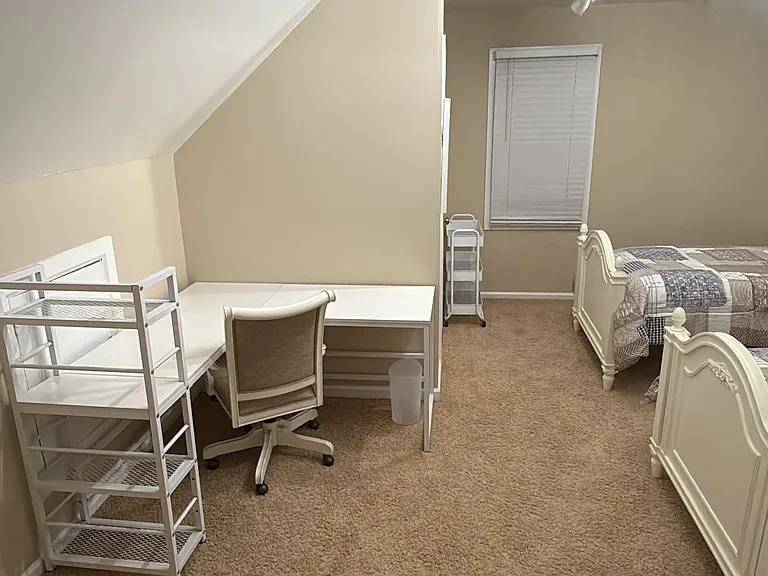 224 Comstock Dr #3 — Photo 2