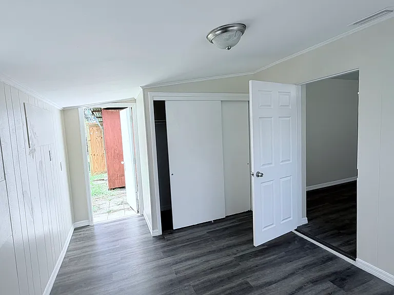 7912 W Paris St — Photo 16