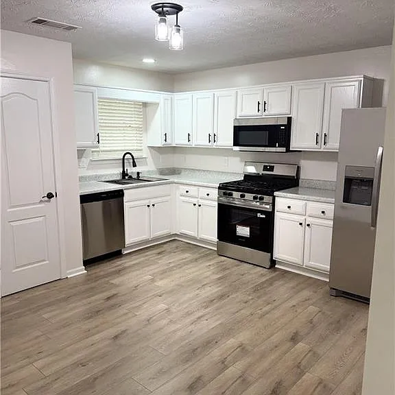 3001 Fields Dr — Photo 5