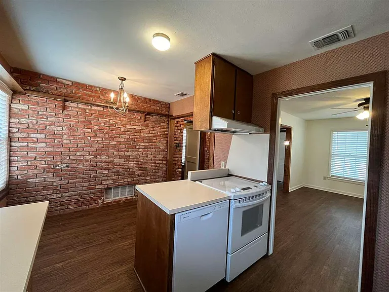 4300 McCutchen Ave — Photo 6
