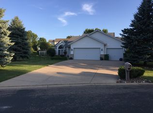 16074 Harmony Trl, Lakeville, MN 55044
