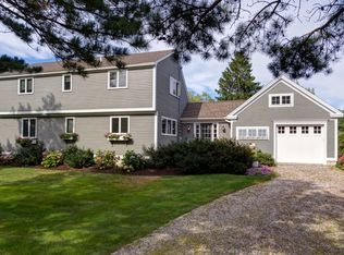 5 Surf Ln, Kennebunk, ME 04043