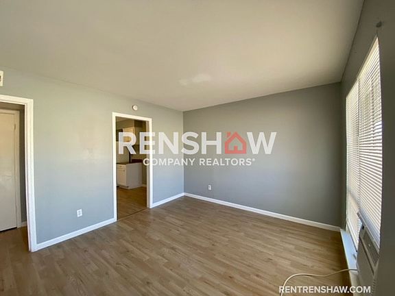 2nd image of 2767 Waverly Ave APT 6