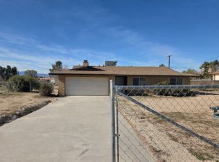 18534 Symeron Rd, Apple Valley, CA 92307