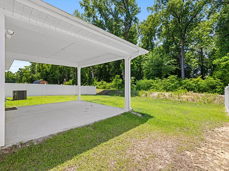 713 Greenwich Pl — Photo 39