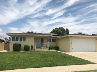 19165 Bessemer St, Reseda, CA 91335