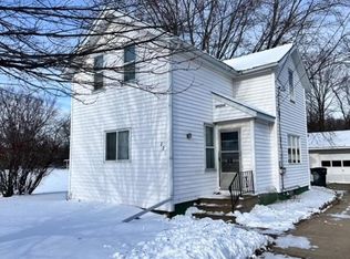 221 W 11th St, Marshfield, WI 54449