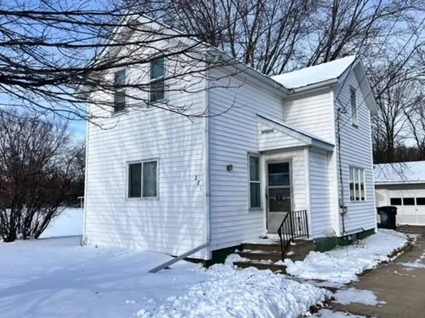 221 West 11TH STREET, Marshfield, WI 54449