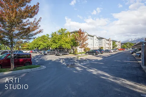 331 N Belmont Pl Photo 1