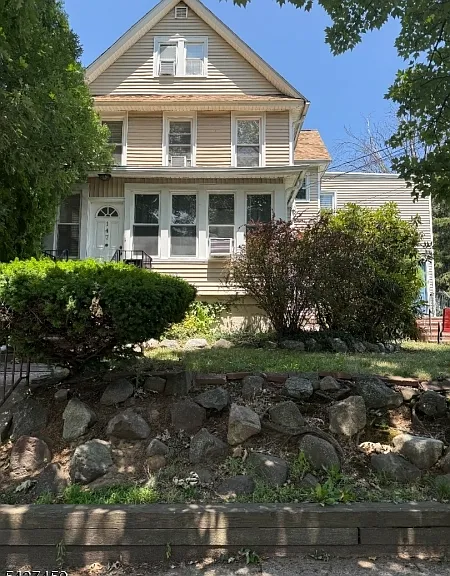 147 Phelps Ave #1 — Photo 1