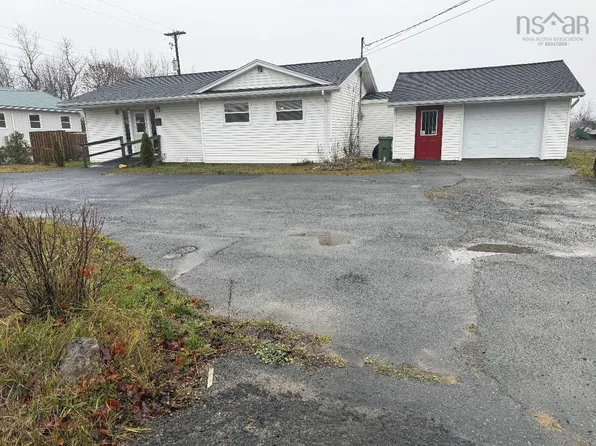 2858 Highway 2, Shubenacadie, NS B0N 2H0