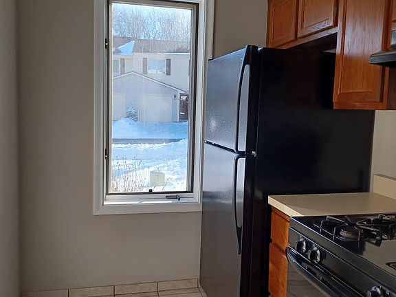 4th image of 96 Copper Beech Dr