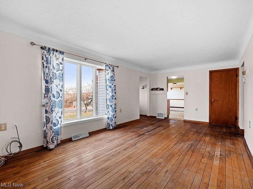 5599 Bunker Rd, North Royalton, OH 44133 Zillow