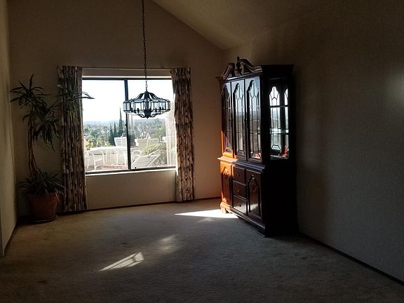 5th image of 14260 Barrymore St